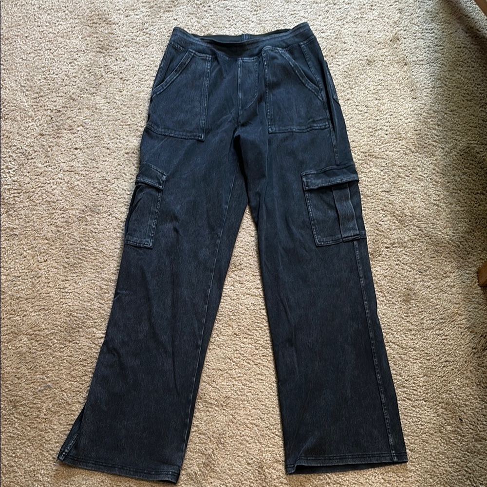 Women’s TikTok viral Black Cargo Pants